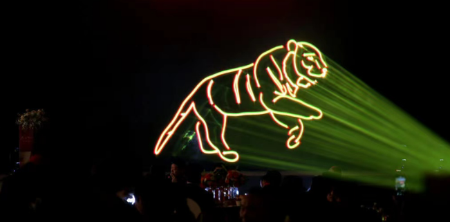 激光雕刻激光启动激光开场激光虎绕场|活动资源|黑猫会活动策划服务