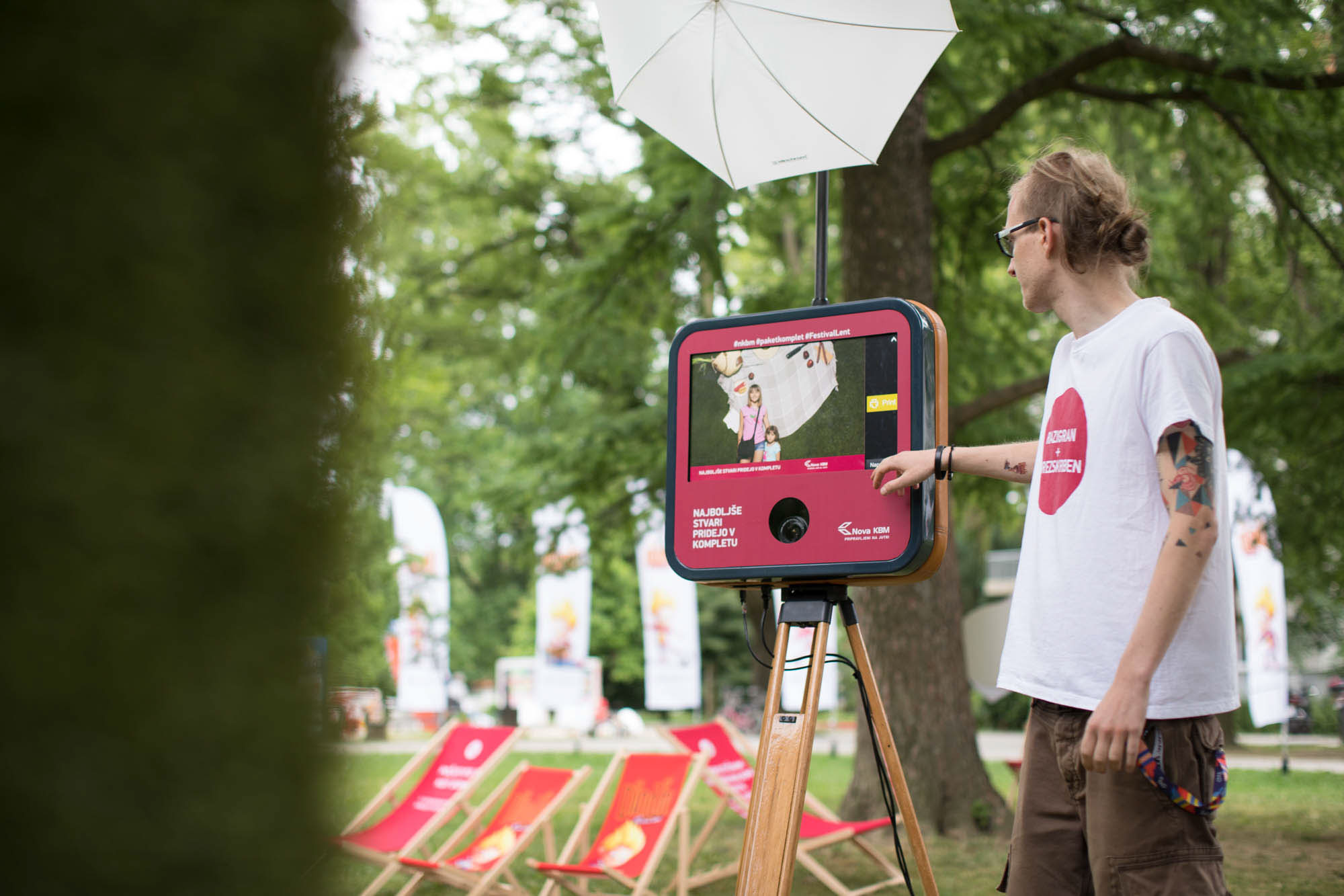 作为最适合活动现场的互动利器必定不会缺少照相亭的身影