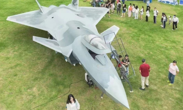 军事模型动态歼击车坦克飞机模型出租出售